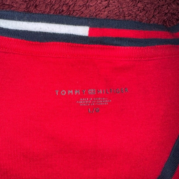 Women Tommy Hilfiger top. Size L - Picture 2 of 3